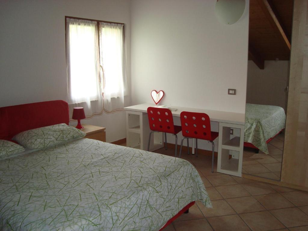 Residence Bizzoni Terni Habitación foto