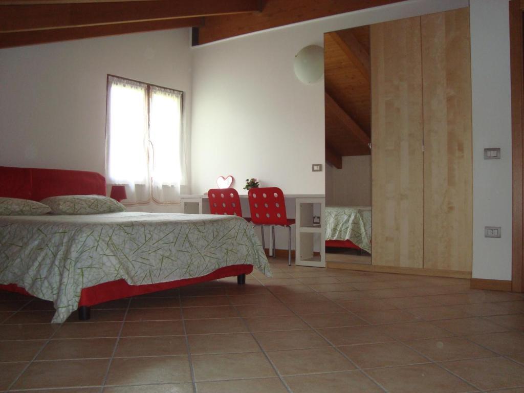 Residence Bizzoni Terni Habitación foto